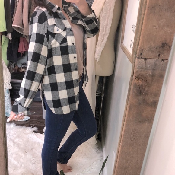 Burnside black & white plaid flannel button down shirt size small - Picture 3 of 10